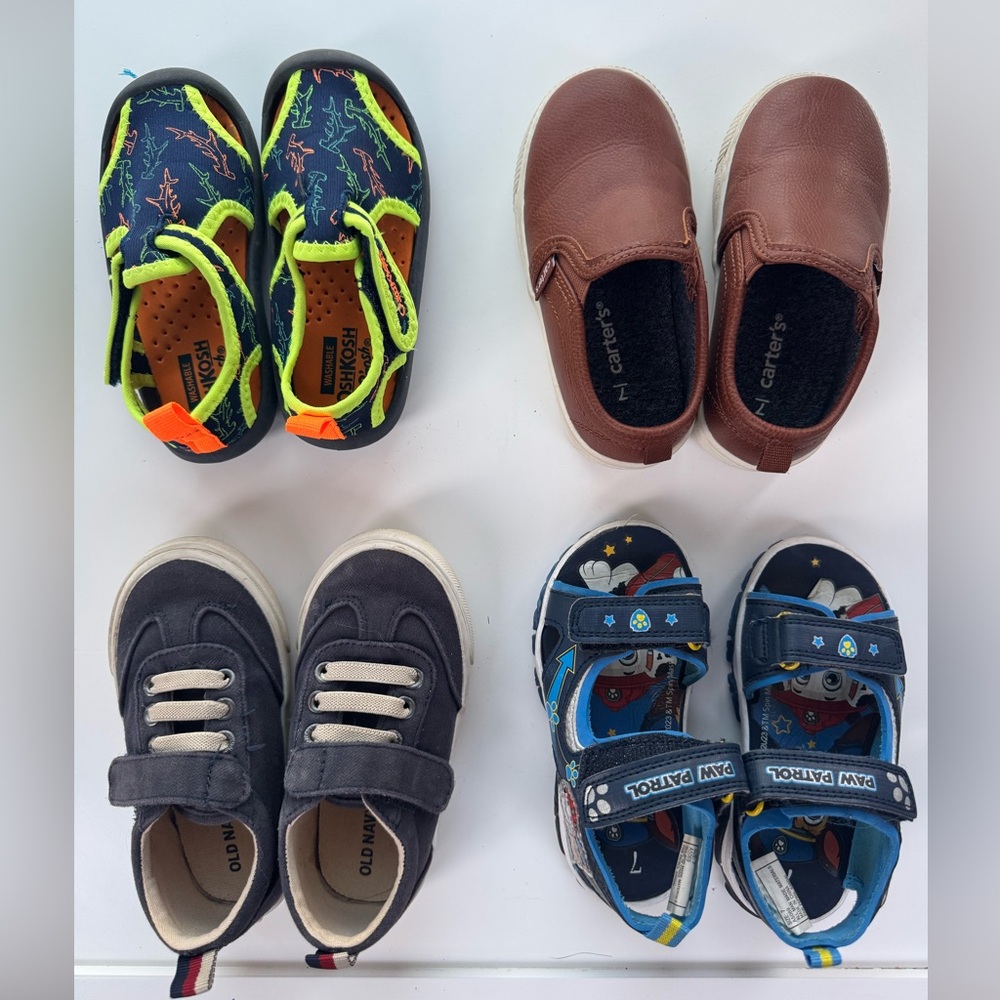 4 pair!! Size 7 toddler shoes